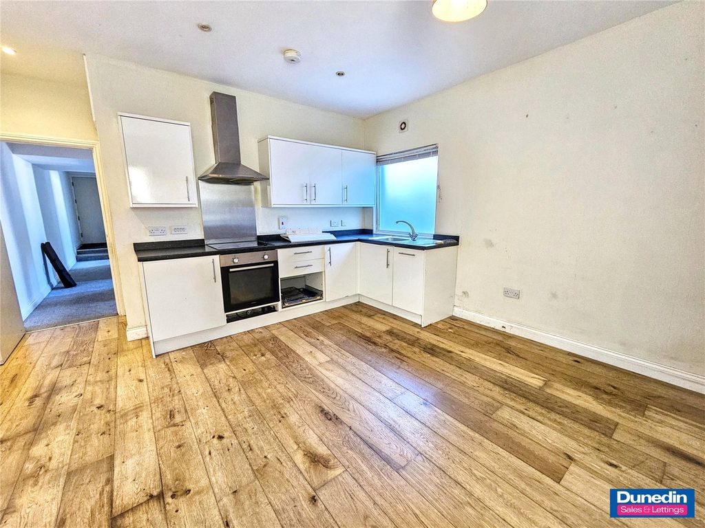 Property photo 2 of 10 Picture No. 06