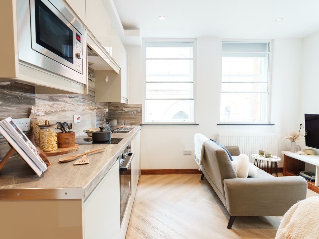 Property photo 2 of 11