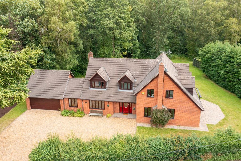 Property photo 1 of 39 Thespinney-3.Jpg