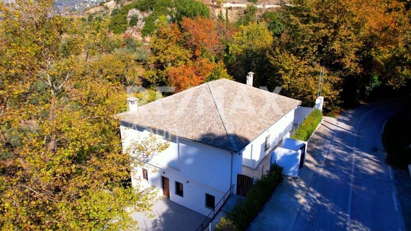 Property photo 1 of 50