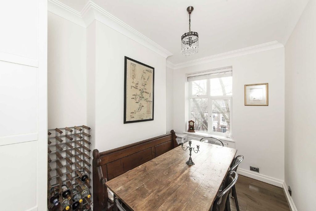 Property photo 2 of 5