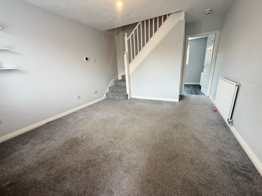 Property photo 2 of 11 Image