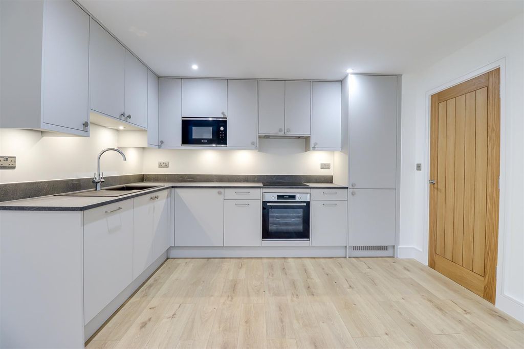 Property photo 3 of 15 Lounge/Kitchen/Diner