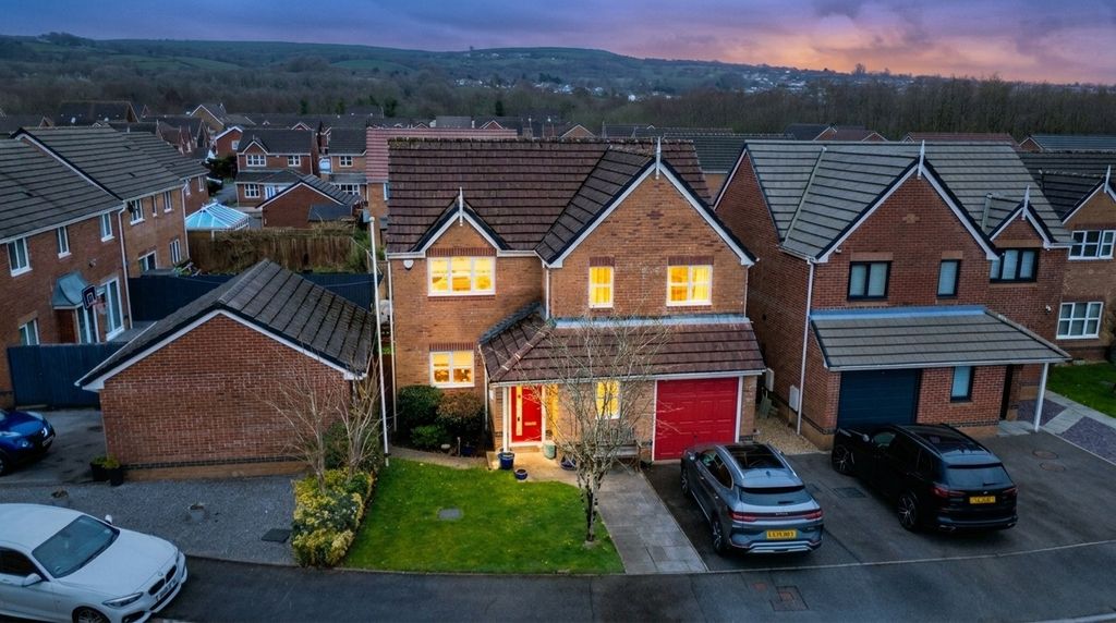 Property photo 1 of 27 4789051