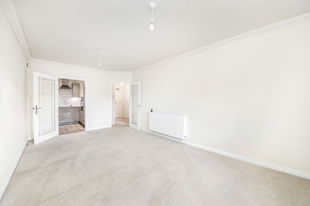 Property photo 3 of 9