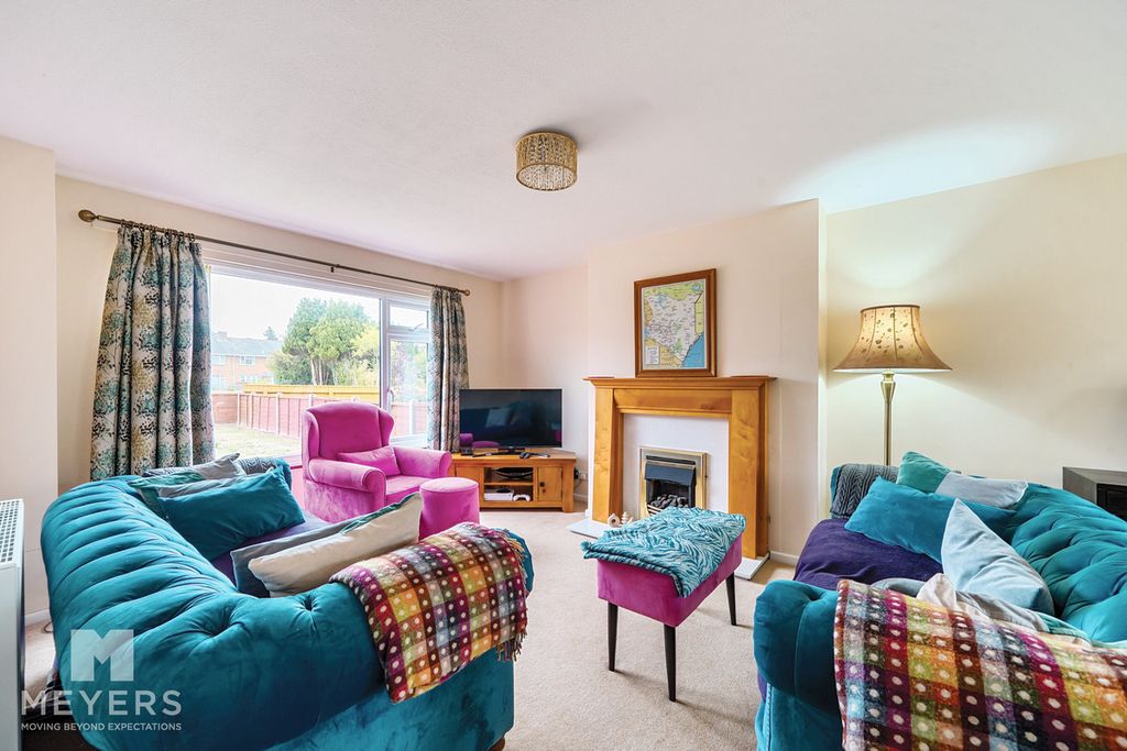 Property photo 2 of 21