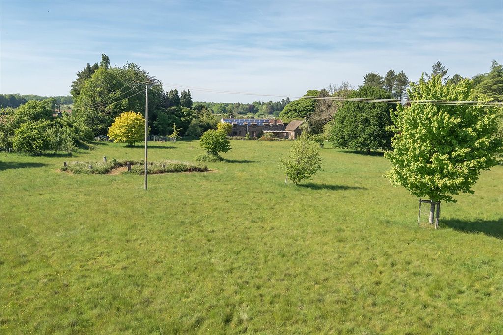 Property photo 2 of 28 Picture No. 46
