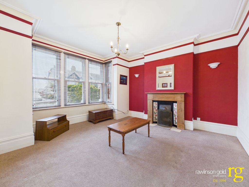 Property photo 2 of 10 Cam02900G0-Pr0309-Still001