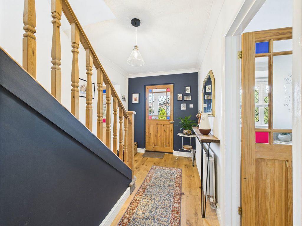 Property photo 2 of 23