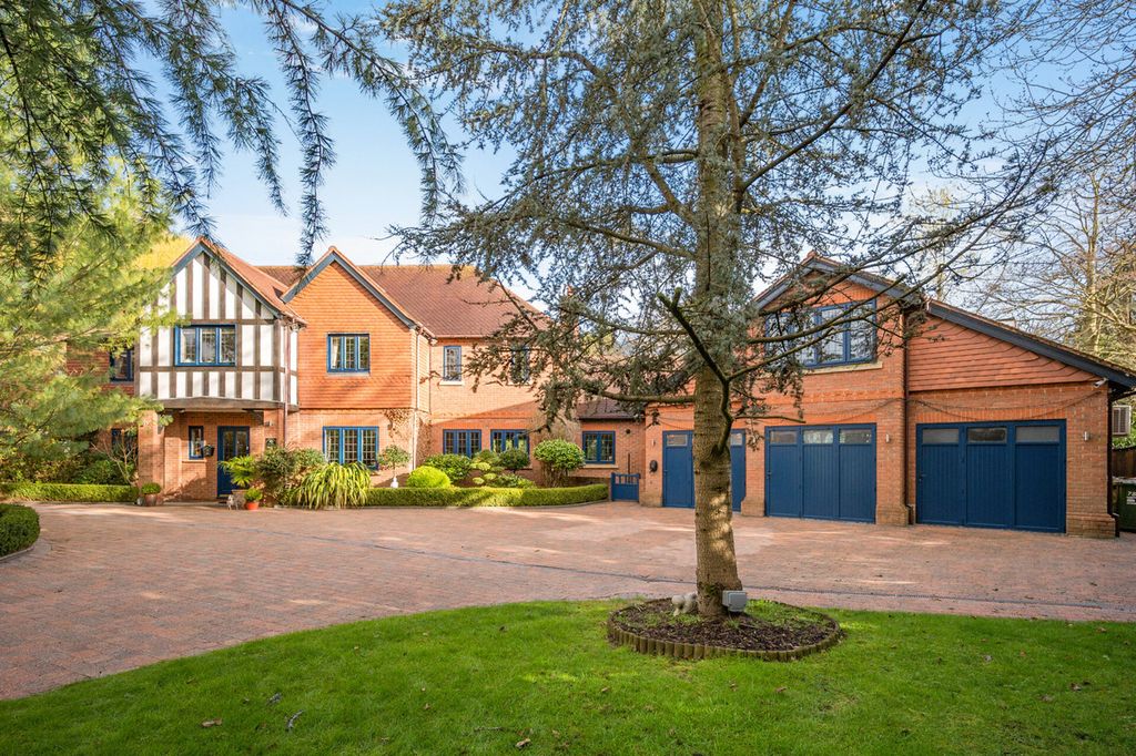 Property photo 1 of 48