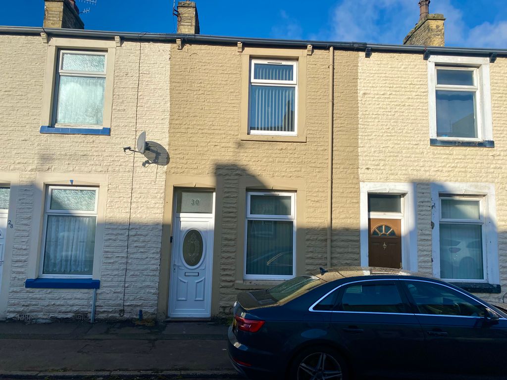 Property photo 1 of 8