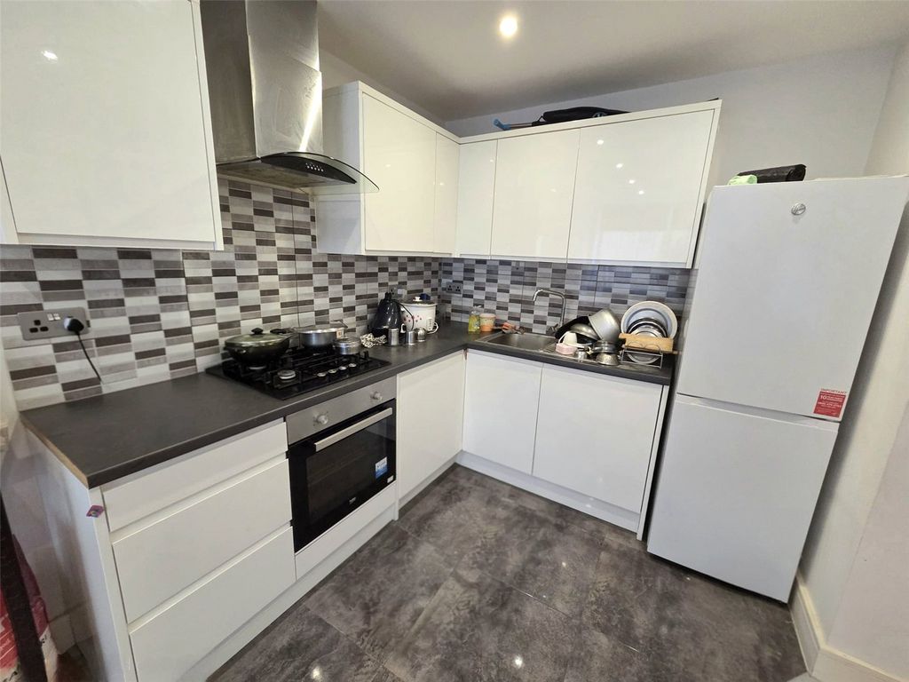 Property photo 3 of 7 Picture No. 05