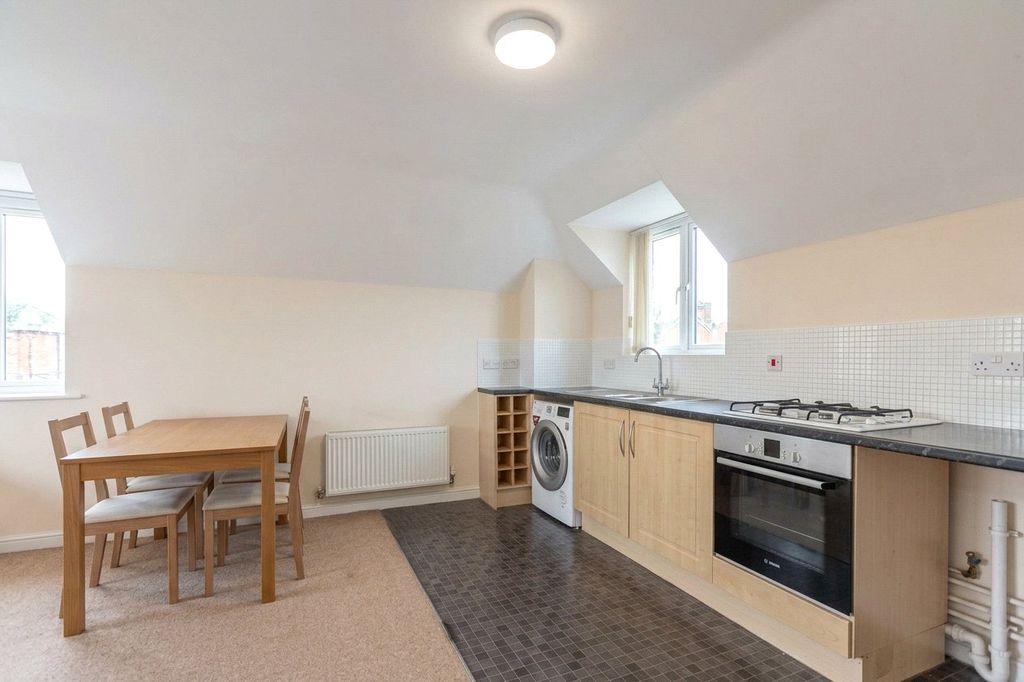 Property photo 3 of 7 Picture No. 17