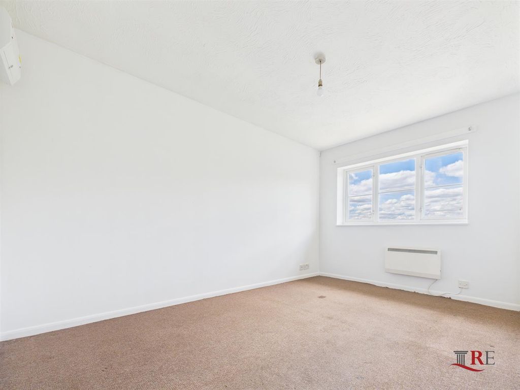 Property photo 1 of 6 Cam02489G0-Pr0182-Still001.Jpg