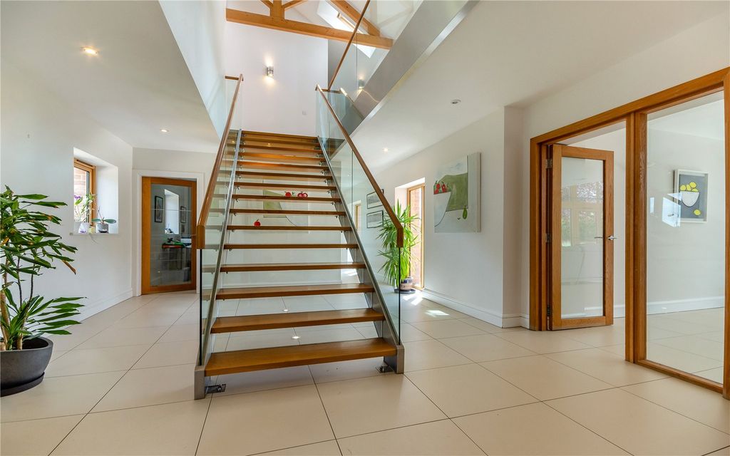 Property photo 2 of 28 Reception Hall