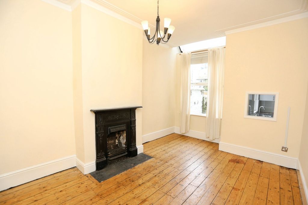 Property photo 3 of 14 Picture No. 27