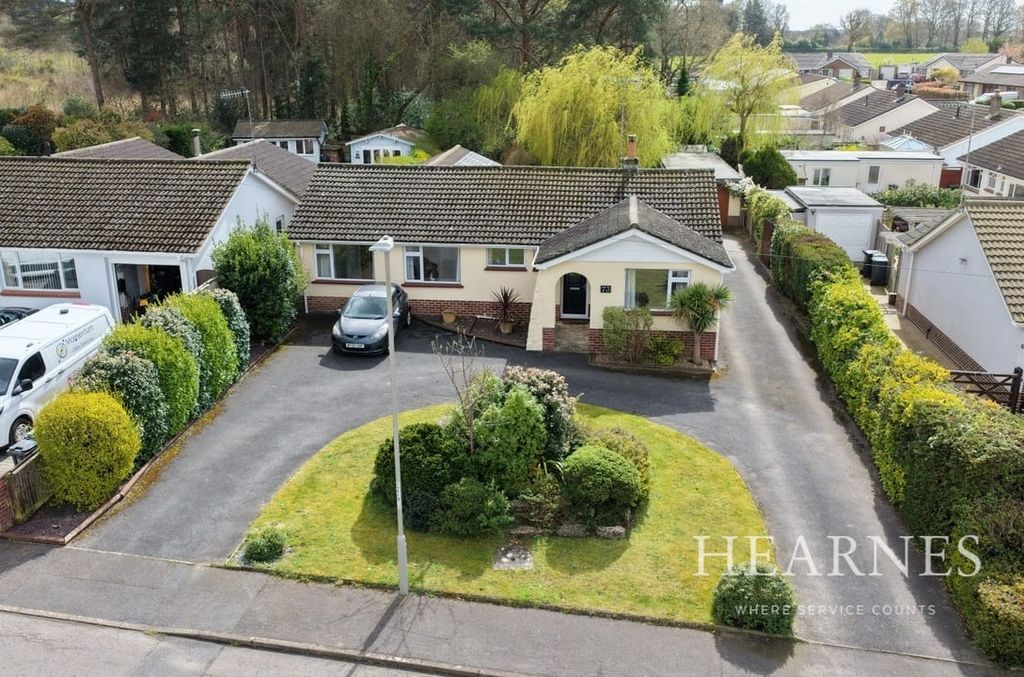Property photo 1 of 28