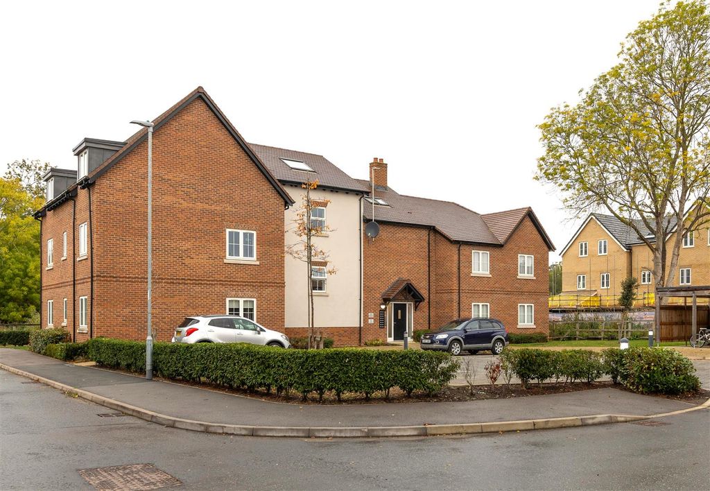 Property photo 1 of 13 Viney Corner