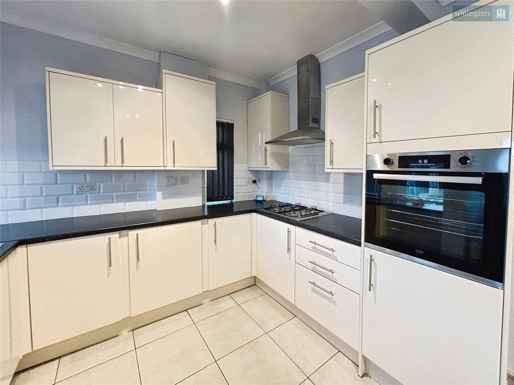 Property photo 3 of 16 Picture No. 09