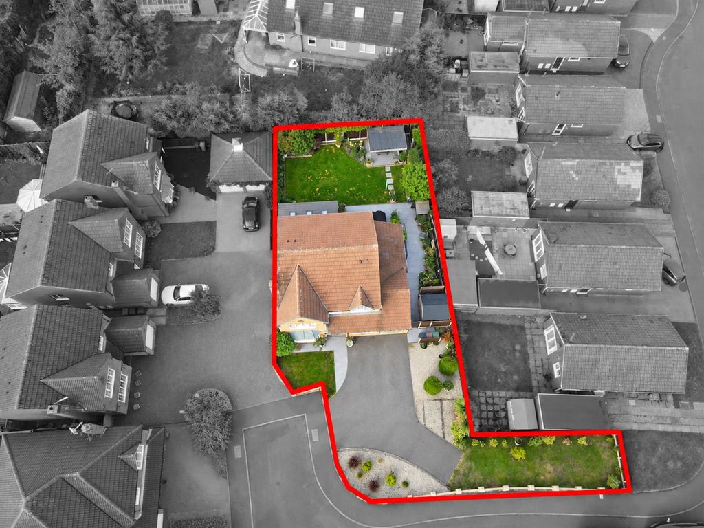 Property photo 2 of 35 Boundary