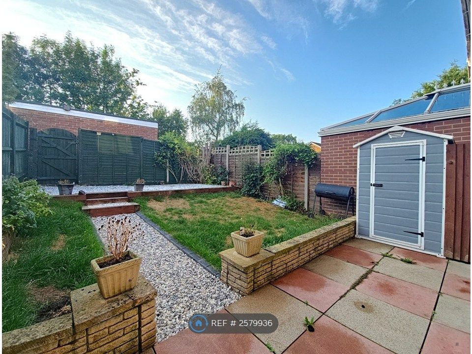 Property photo 2 of 9 Garden