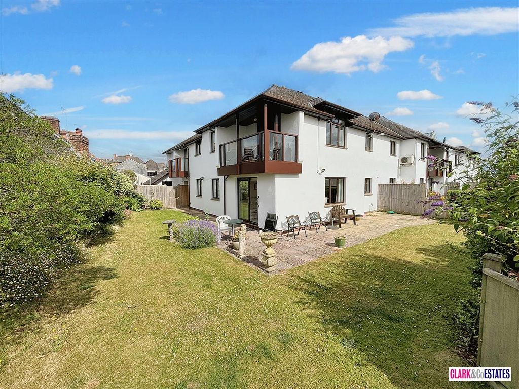 Property photo 1 of 12 Main Picture