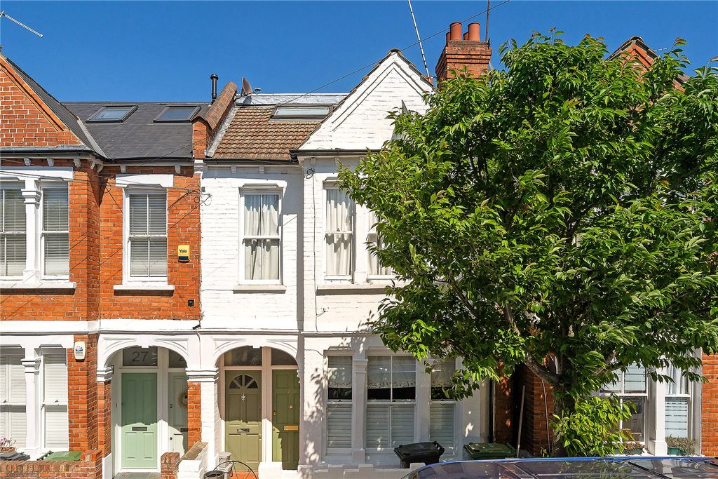 Property photo 3 of 23 Picture No. 02