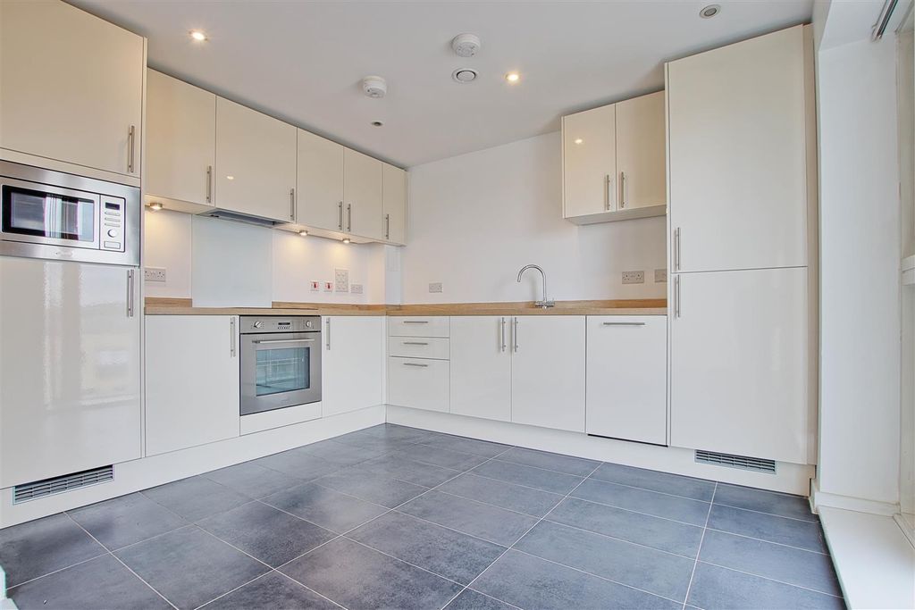 Property photo 2 of 13 Kitchen.Jpg