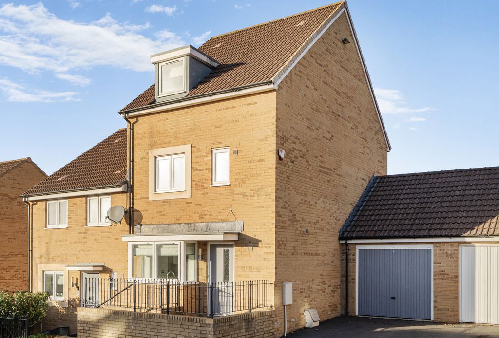 Property photo 1 of 23 1380751-1-691B431...