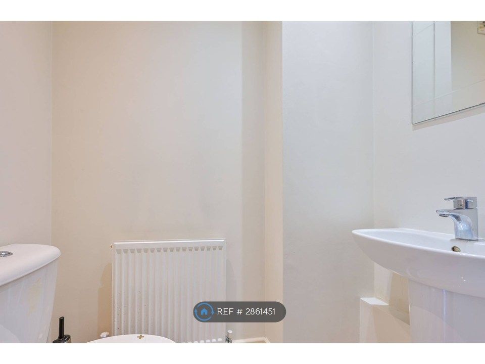 Property photo 3 of 12 Wc