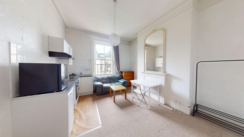 Property photo 1 of 3
