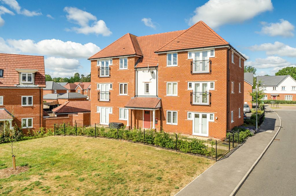 Property photo 1 of 23 1485017-1-6A44d70...