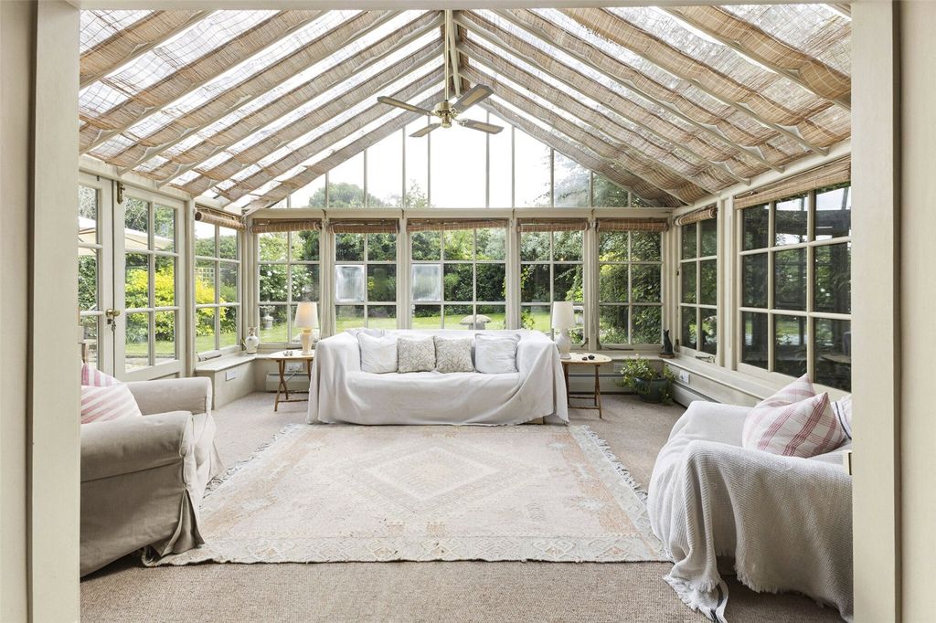 Property photo 3 of 15 Garden Room