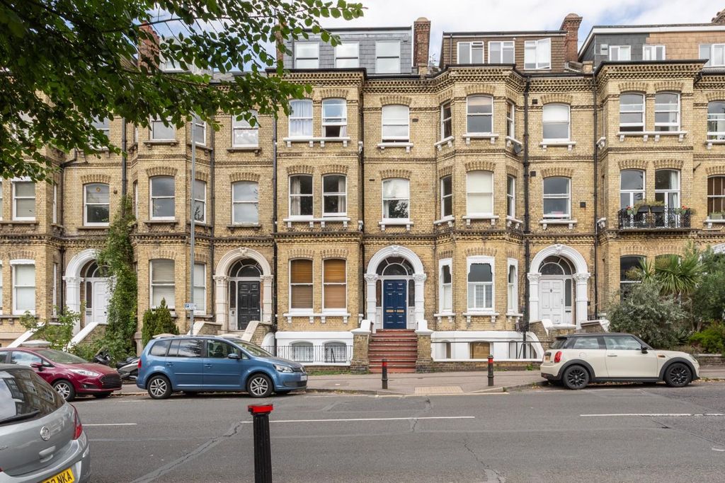 Property photo 1 of 10 Cromwell Road-10.Jpg