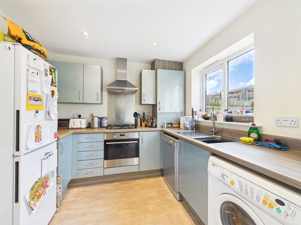 Property photo 2 of 17 Picture No. 08