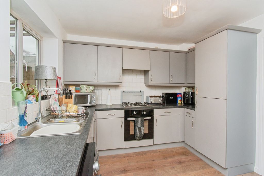 Property photo 2 of 13