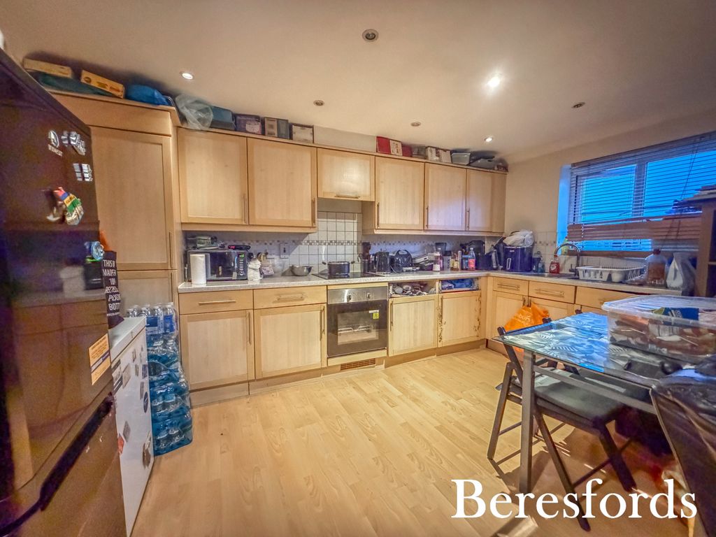 Property photo 3 of 26 Picture No. 32