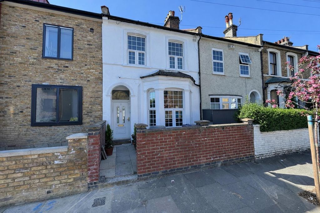 Property photo 1 of 5