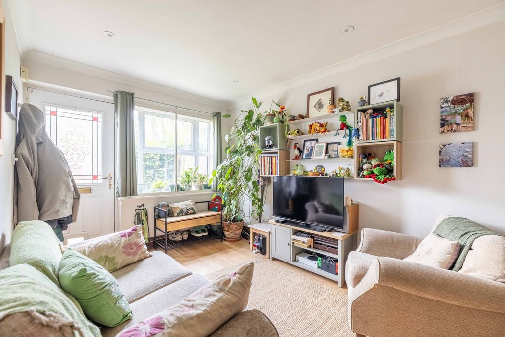 Property photo 3 of 16