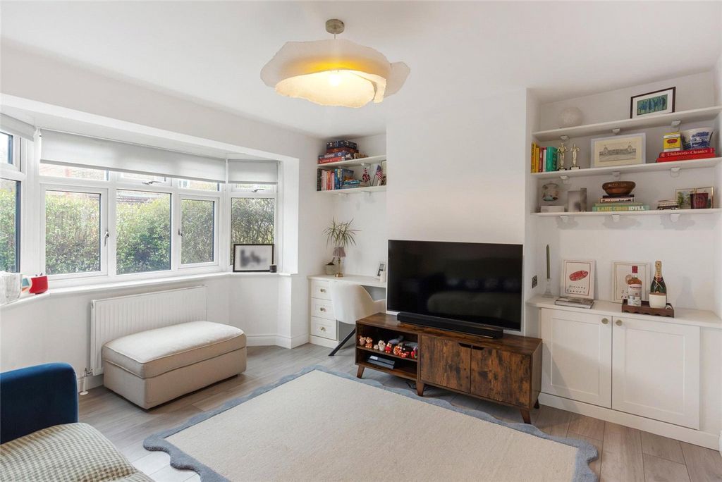 Property photo 2 of 15 Reception