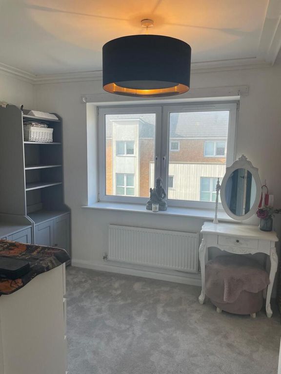 Property photo 3 of 6 Bedroom