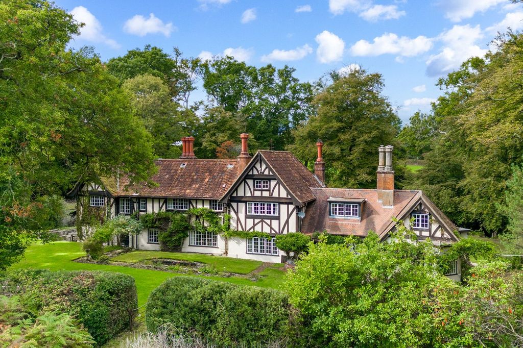 Property photo 1 of 43