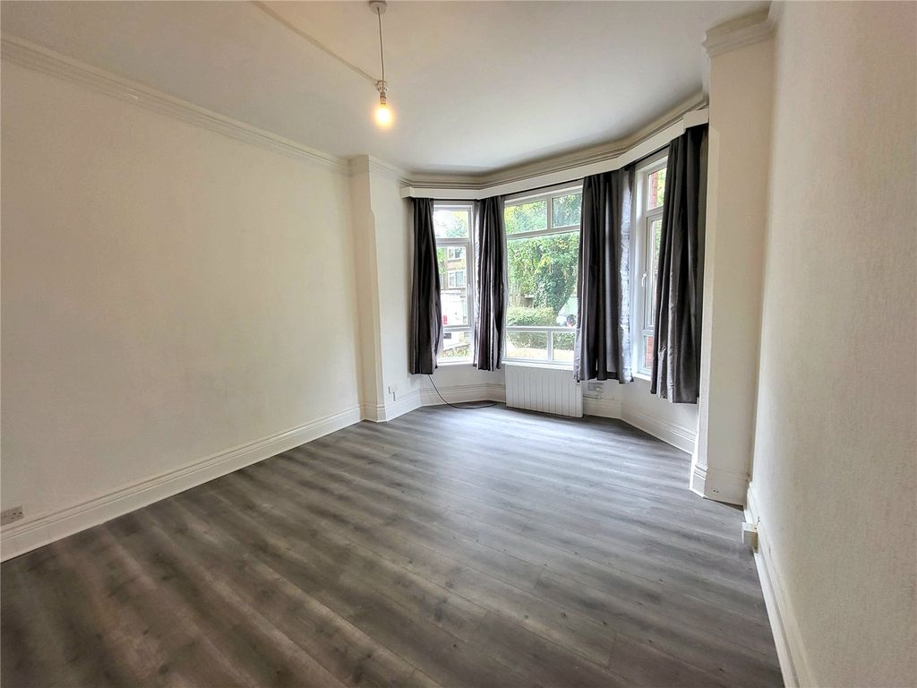 Property photo 2 of 7 Picture No. 07