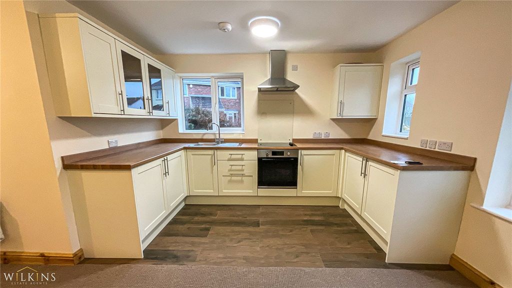 Property photo 2 of 7 Picture No. 01