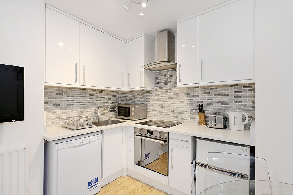 Property photo 3 of 10 Picture 3