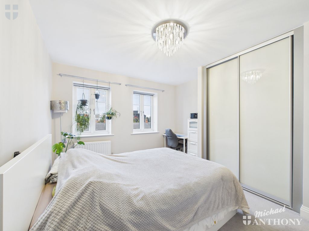 Property photo 3 of 16 Cam03218G0-Pr0800-Still012