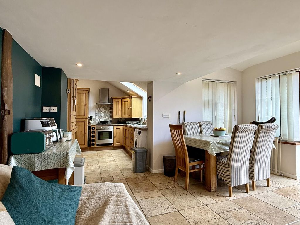 Property photo 2 of 23 Dining Room