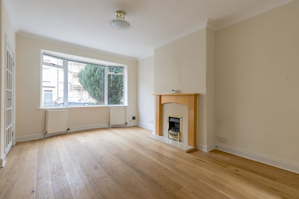 Property photo 3 of 16 Property Image 3