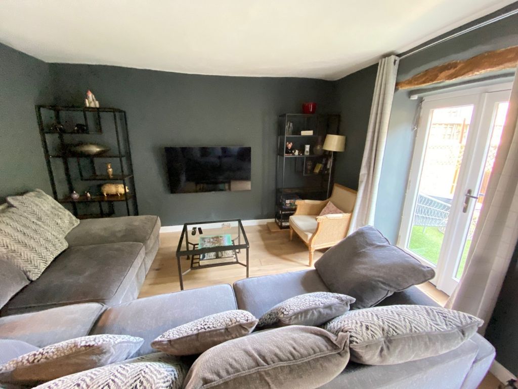 Property photo 2 of 16 Picture No. 12