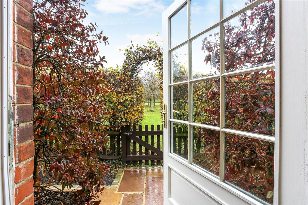 Additional image 23 of 2 bed flat for saleCayton Road, Coulsdon CR5